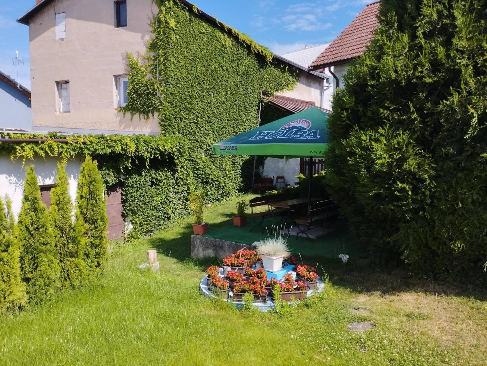 Penzion Restaurace U Helferu Libuň المظهر الخارجي الصورة